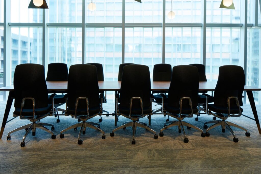 オフィスの会議室